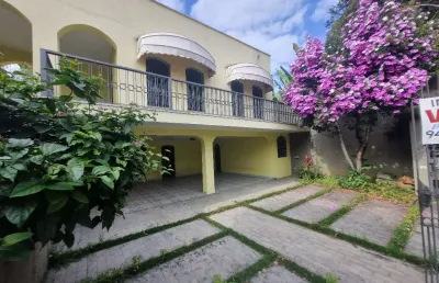 Casa 03 quartos 01 suíte 04 vagas de garagem no bolsão de interlagos