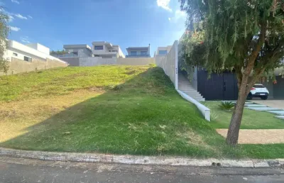 Venha construir a casa dos seu sonhos  no condomínio reserva do engenho.