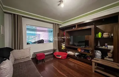 Casa com 3 quartos à venda na rua vicente galafassi, 523, nova petrópolis, são bernardo do campo, 270 m2 por r$ 1.117.000