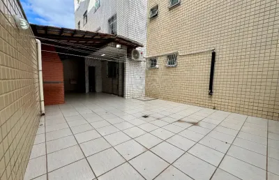 Area privativa 3 quartos, suite, 2 vagas e elevador.