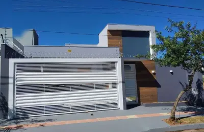 Linda casa á venda no sírio libanês em campo grande