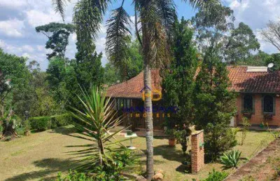 Lindo sítio á venda em ibiúna com 3 suítes, churrasqueira e piscina, a 66 km de sp