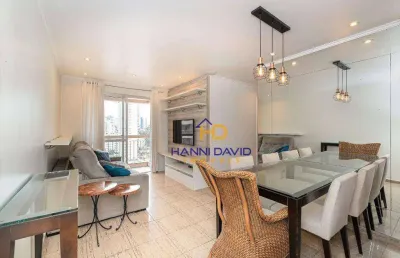 Lindo apartamento à venda na aclimação, 3 dormitórios, piso de madeira, móveis planejados, 2 vagas de garagem.