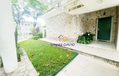 Linda casa em moema, próximo ao shopping ibirapuera.