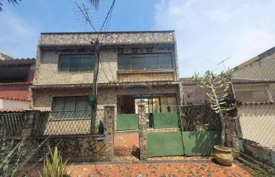 Casa com 5 quartos, 251m², à venda em campinho, rio de janeiro .