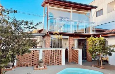 Casa com 2 quartos, piscina e solarium na região oeste de poços de caldas