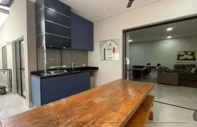 Casa térrea à venda no condomínio mont blanc em itu.