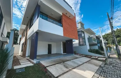 Casa em condomínio fechado com 3 quartos à venda na Rua Guilherme Zilmann, 186, Vila Nova, Joinville