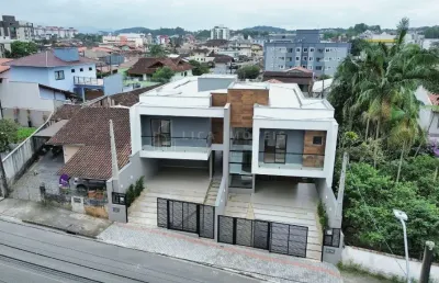 Casa em condomínio fechado com 3 quartos à venda no Floresta, Joinville 