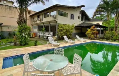 Casa em condomínio fechado com 3 quartos para alugar na Estrada do Sacarrão, 1220, Vargem Grande, Rio de Janeiro