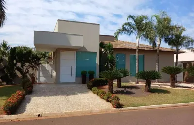 Linda casa com 3 suítes à venda no condomínio alto dos ipês em três lagoas - ms | amplitude e sofisticação