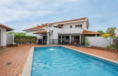 Casa com 4 quartos à venda no Centro, Três Lagoas 