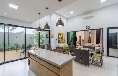 Casa com 3 suítes à venda no condomínio village do lago em três lagoas - ms | sofisticação e imponência
