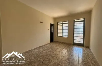 Casa com localização privilegiada no centro de limeira-sp