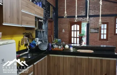 Chalé no condomínio recanto dos laranjais em limeira-sp