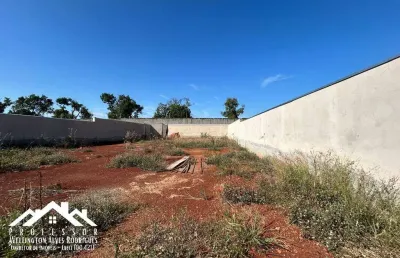 Terreno murado no condomínio florisa ii em limeira-sp