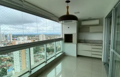 Lindo apartamento com 3 suítes, 3 vagas de garagem.