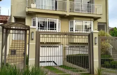 Casa com 4 dormitórios no bairro chácara das pedras