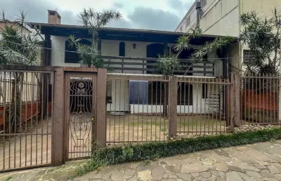 Casa com 5 quartos, 5 vagas e 265m² à venda no bairro tristeza.