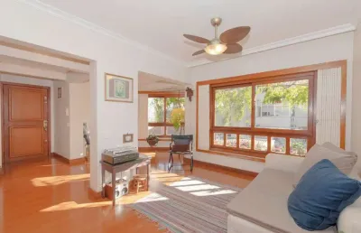 Apartamento 3 dormitórios, 127 m², 2 vagas – reformado e bem localizado