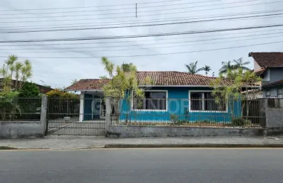 Casa com 3 quartos à venda na rua caçapava, 547, bom retiro, joinville por r$ 890.000