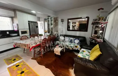 Casa com 2 quartos à venda na martin maul, 109, iririú, joinville por r$ 450.000