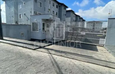 Apartamento com 2 quartos para alugar na rua martin pescador, 238, aventureiro, joinville por r$ 1.300
