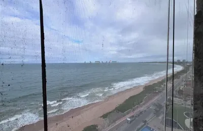 Apartamento frontal, à venda no edf. lanai beach, em jacarecica