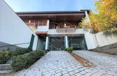 Casa para alugar na região oeste de londrina, com 5 dormitórios sendo 3 suítes