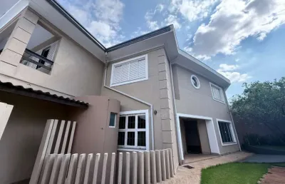 Casa para venda no centro de londrina com 6 quartos, 3 suítes e garagem para 6 carros