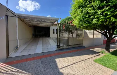 Casa à venda no jardim alpes com 3 quartos e 2 salas amplas