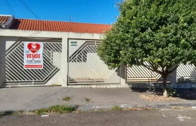 Casa para venda na zona norte de londrina, no jardim santa monica com 4 quartos