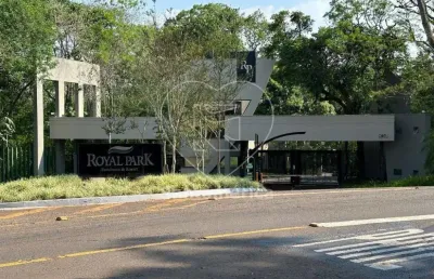 Casa à venda no condomínio royal park residence, com 5 dormitórios sendo 3 suítes.
