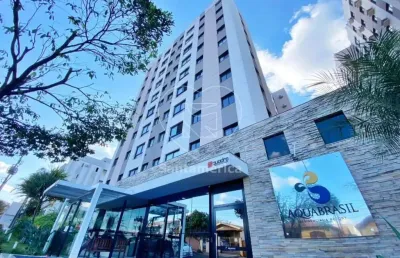 Apartamento à venda na região central com 2 dormitórios sendo 1 suíte.