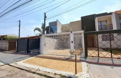 Casa à venda na zona leste de londrina com 3 dormitórios 1 suíte e sacada