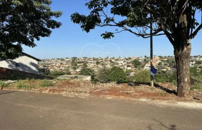 Terreno de 418,77m² em declive no jardim sabará iii