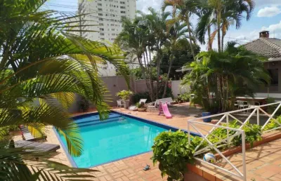 Casa com 4 quartos para alugar na Rua Mário Cecarelli, --, Parque Residencial Alcântara, Londrina
