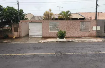 Casa à venda no jardim da luz com 2 quartos sendo 1 suíte na região leste de londrina