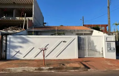 Casa térrea à venda no jardim presidente, em frente ao lago igapó, região oeste de londrina