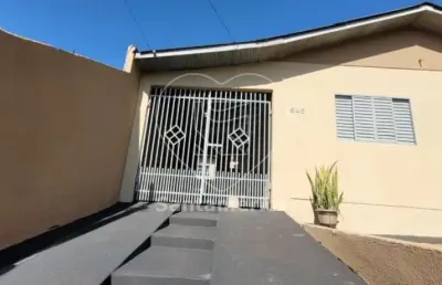 Casa com edícula para alugar no cinco conjuntos, região norte de londrina