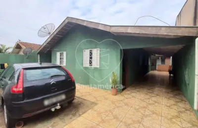 Casa à venda no cinco conjuntos contendo 3 dormitórios sendo 1 suíte