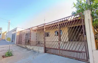 Casa para locação com 3 quartos e suíte no bairro aquilles sthengel, região norte de londrina
