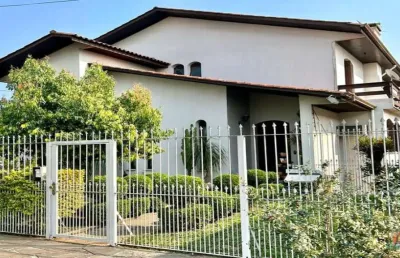 Casa com 4 quartos à venda no rio branco, caxias do sul  por r$ 1.050.000