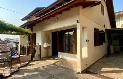 Casa com 3 quartos à venda no rio branco, caxias do sul  por r$ 1.200.000