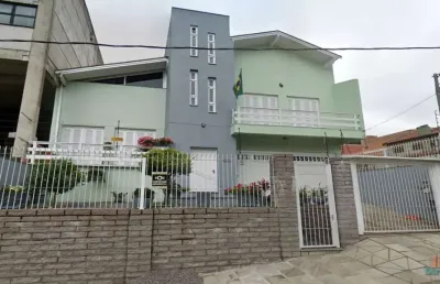 Casa com 3 quartos à venda no sanvitto, caxias do sul  por r$ 750.000