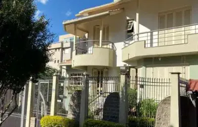 Casa com 4 quartos à venda na colina sorriso, caxias do sul  por r$ 1.800.000