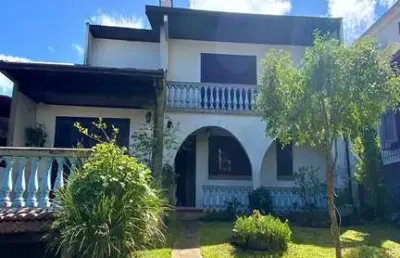 Casa com 3 quartos à venda no panazzolo, caxias do sul  por r$ 1.160.000