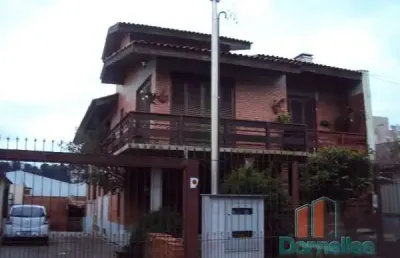Casa com 9 quartos à venda na nossa senhora de lourdes, caxias do sul  por r$ 1.600.000