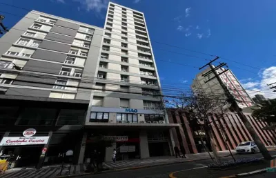 Apartamento com 3 quartos para alugar no centro, caxias do sul  por r$ 1.900