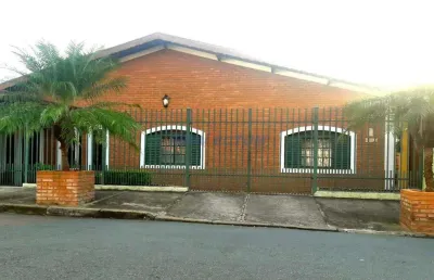 Casa com 3 quartos à venda na rua vinhedo, 106, jardim novo campos elíseos, campinas, 183 m2 por r$ 700.000